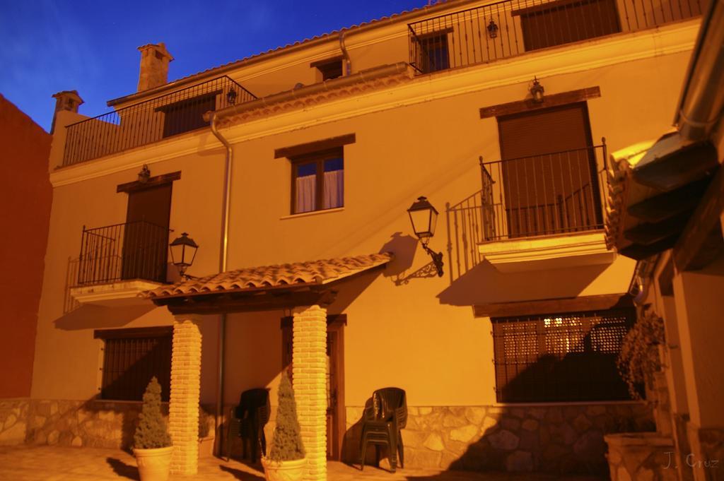 Alojamientos Rurales La Fuente Villalba de la Sierra Exterior photo