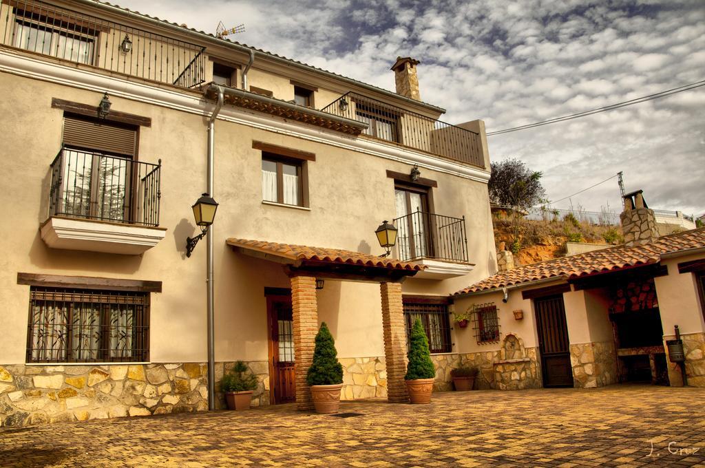 Alojamientos Rurales La Fuente Villalba de la Sierra Exterior photo